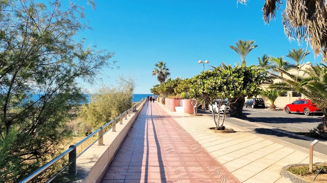 Lovely Apartment With Big Sunny Terrace Palm-mar Spanien